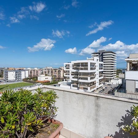 Grazia Attic Apartment With Terrace Trani Exterior photo